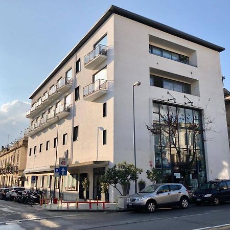Hotel Cineapollo - Ogni Camera Un Film! 墨西拿 外观 照片