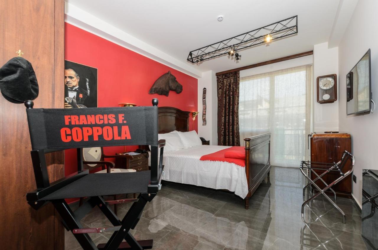 Hotel Cineapollo - Ogni Camera Un Film! 墨西拿 外观 照片